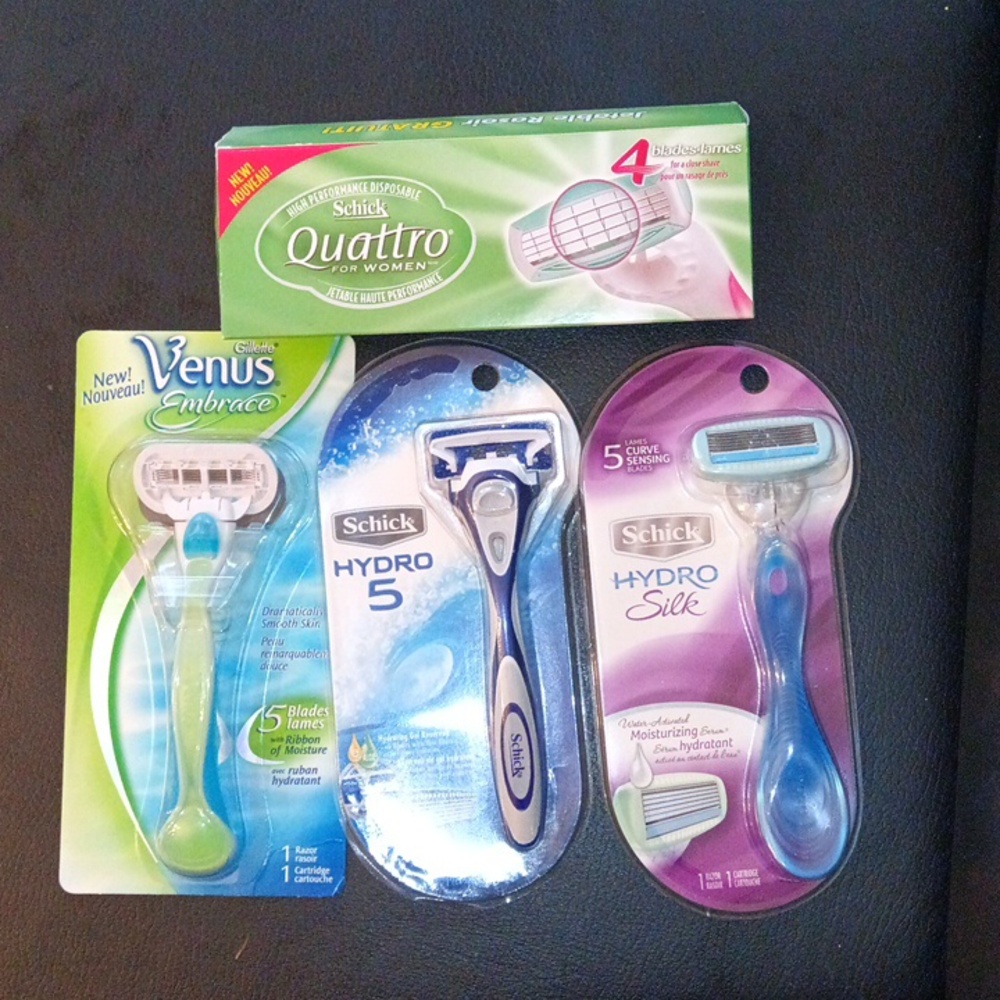 NWT Lot of 4 Gillette Venus & Schick Hydro Razors for Women